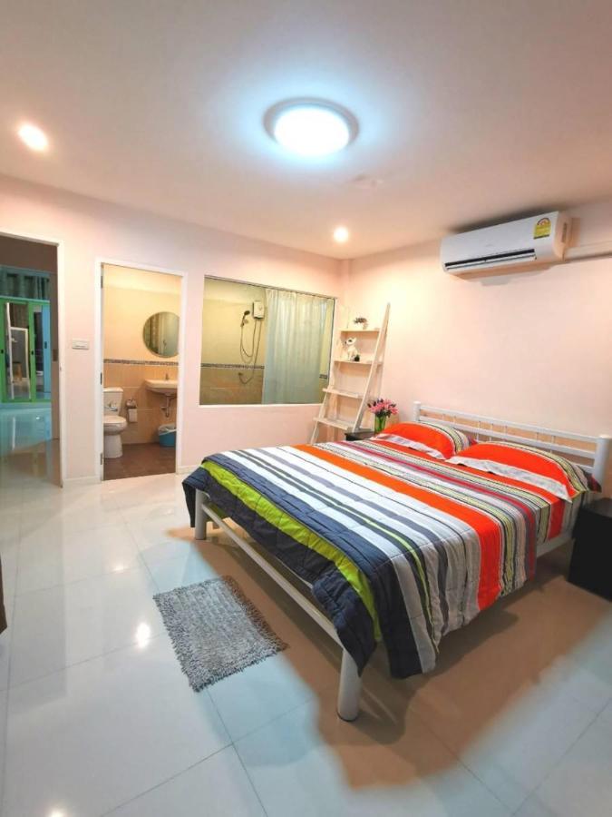 Pon House Hotel Chalong Buitenkant foto